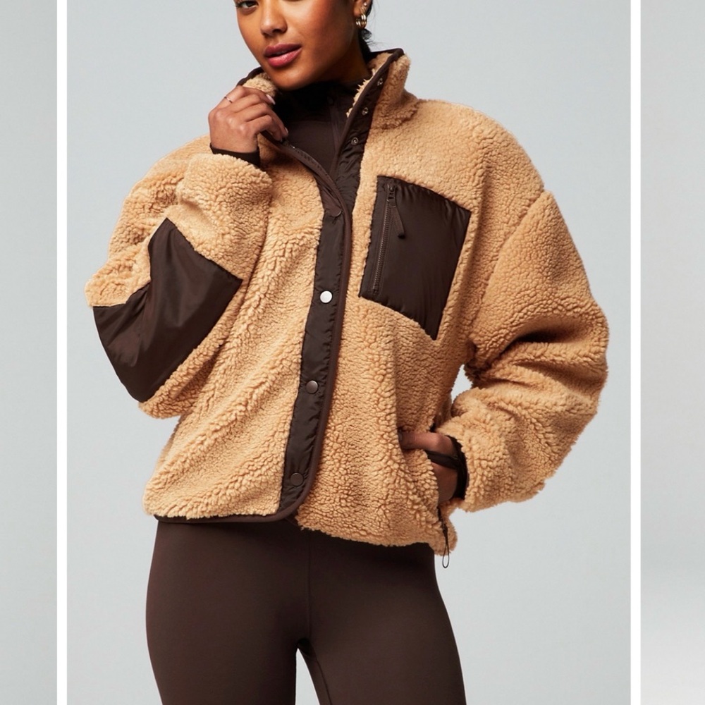 Fabletics Teddy Tahoe Jacket size Large